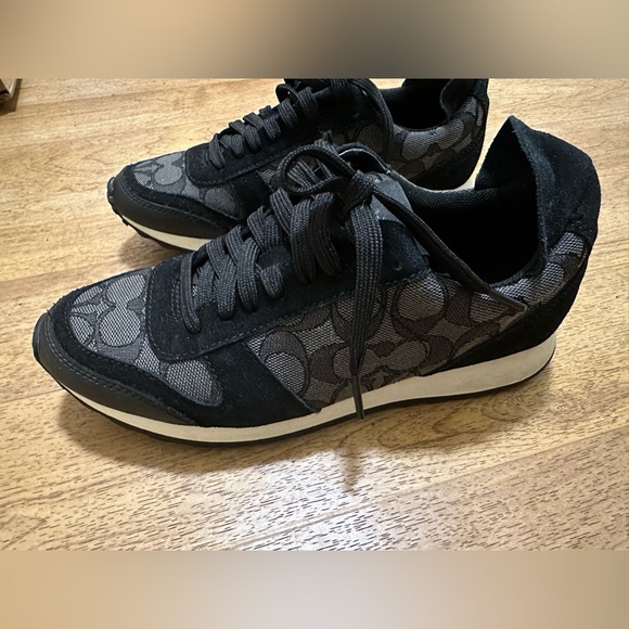 Coach gray and black monogram women’s tennis shoes sneaker size US 6.5 - Picture 1 of 5